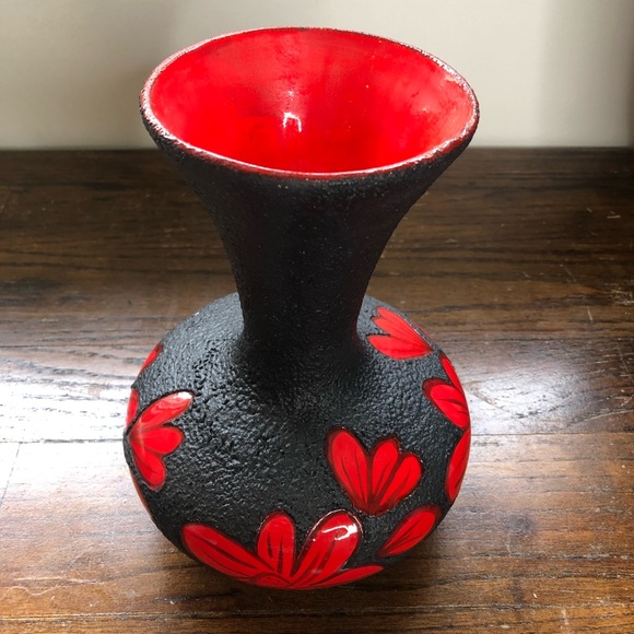 Retro hand made floral vase. - Picture 2 of 9